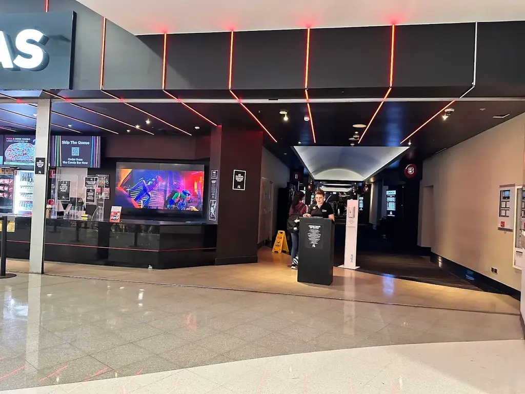 Rodes Reading Cinema